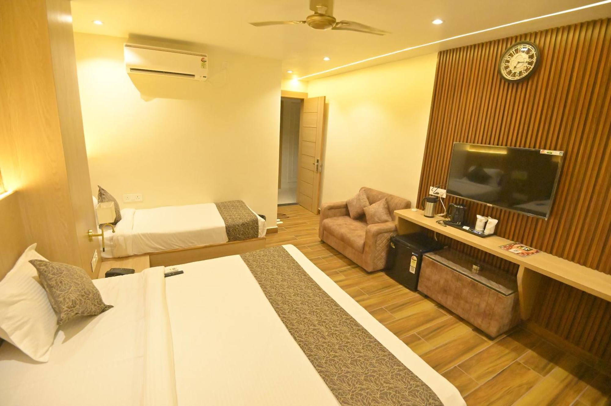 Hotel Jk Palace Allāhābād Junction エクステリア 写真
