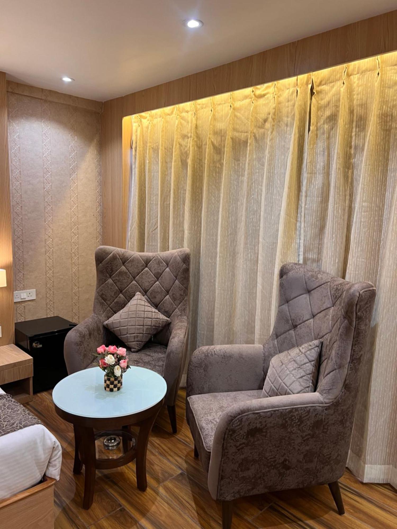 Hotel Jk Palace Allāhābād Junction エクステリア 写真
